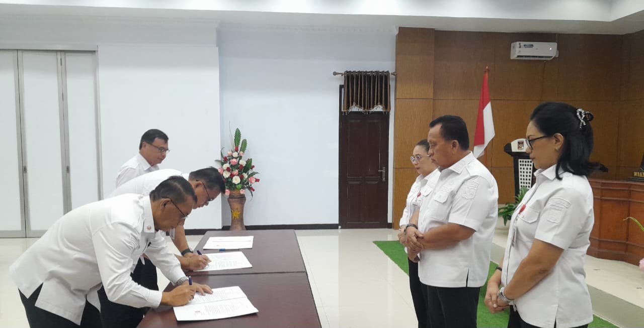 “Dari Minahasa untuk Kepemerintahan Bersih: Robby–Vanda Komandoi Reformasi Birokrasi”